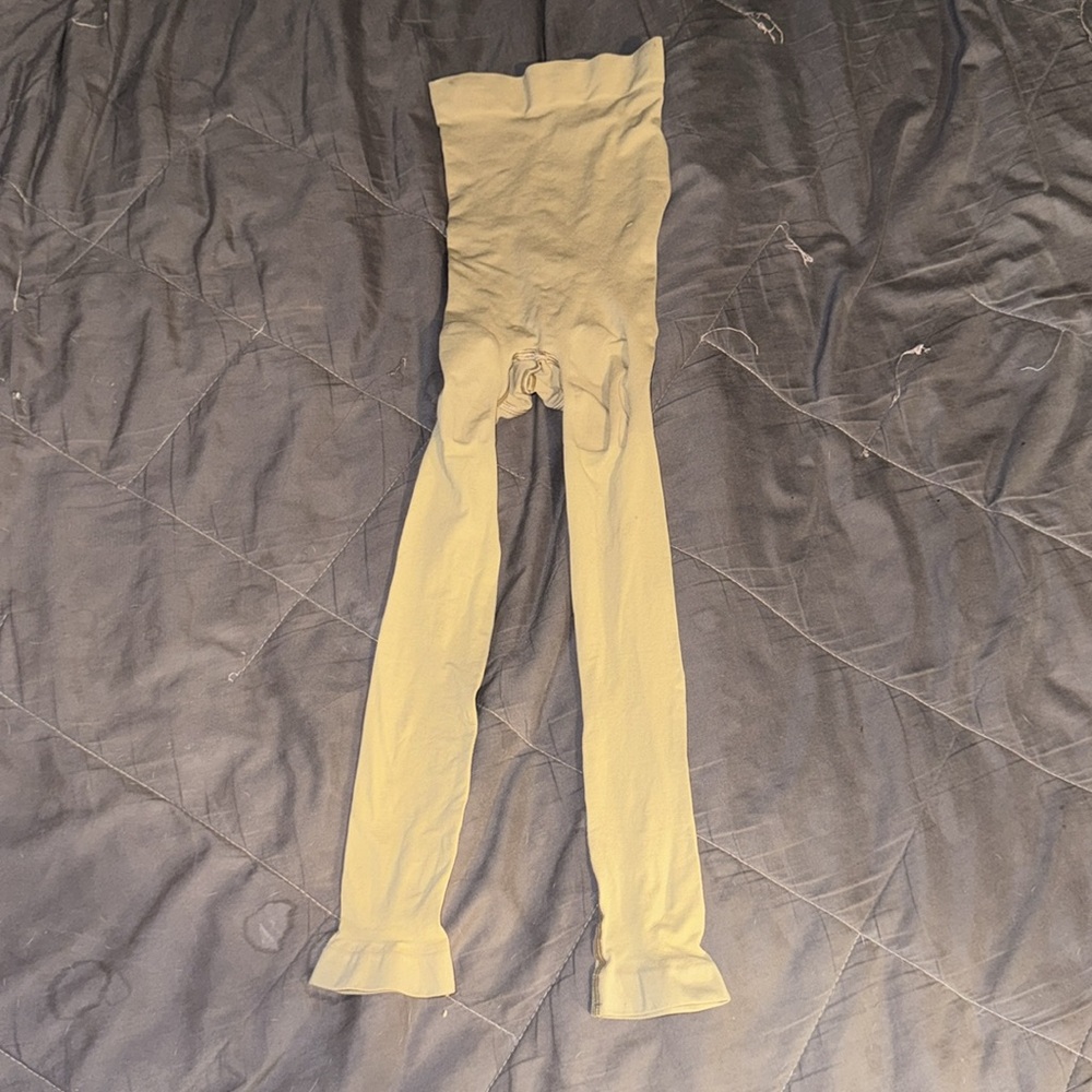 SKIMS SCULPTING LEGGINGS
